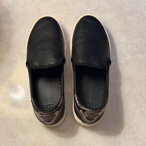 Gently Used - Like New UGG Women's Black and Silver Slip-On Flats